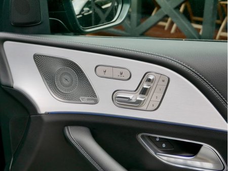 2025 Mercedes-Benz GLE - photo 18