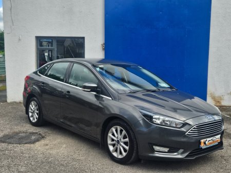 2017 Ford Focus - photo 2