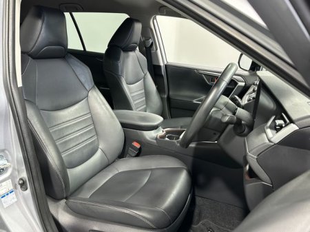 2021 Toyota RAV4 - photo 8