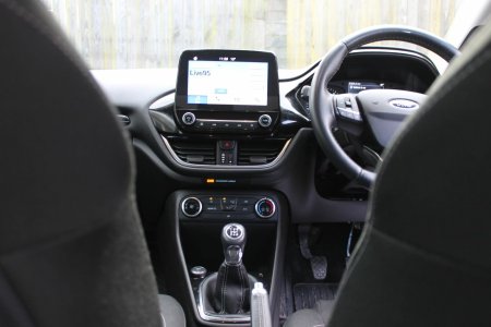 2020 Ford Fiesta - photo 9