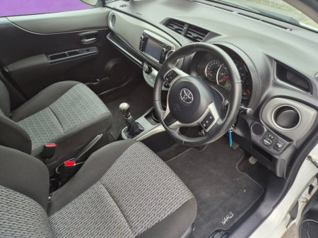 2014 Toyota Yaris - photo 12
