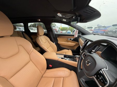 2019 Volvo V90 - photo 16