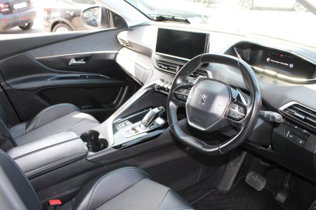 2022 Peugeot 5008 - photo 6