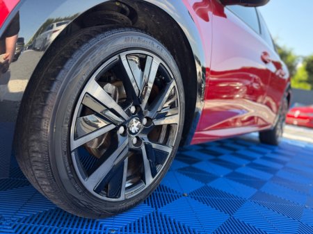 2021 Peugeot 208 - photo 10