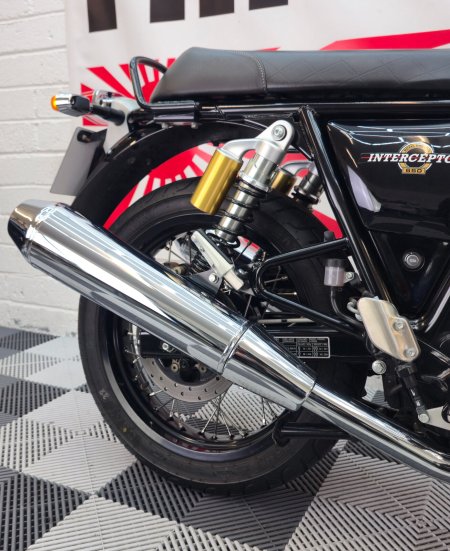 2025 ROYAL ENFIELD Interceptor 650 - photo 30