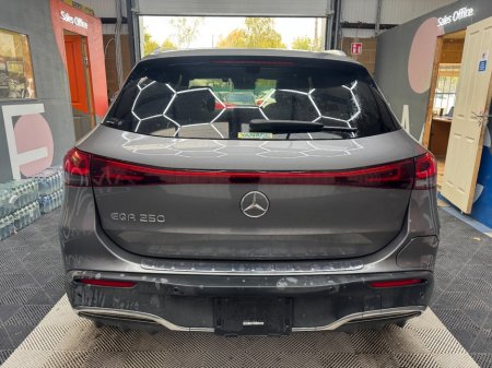 2021 Mercedes-Benz EQA - photo 4
