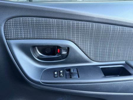 2016 Toyota Yaris - photo 13