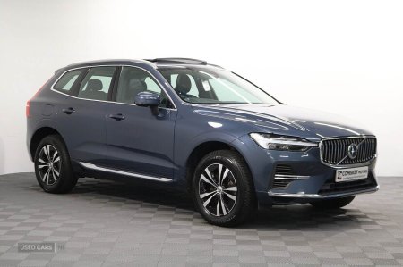 2022 Volvo XC60 h T6 Core