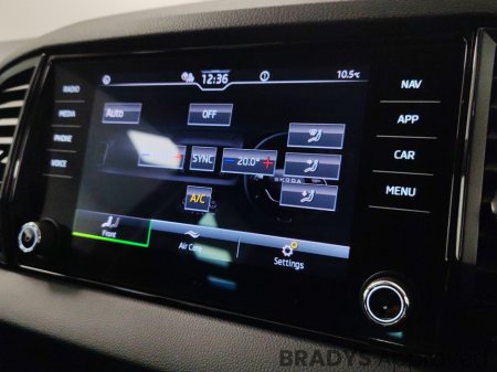2025 Skoda Karoq - photo 24