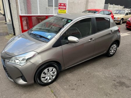 2019 Toyota Vitz - photo 29