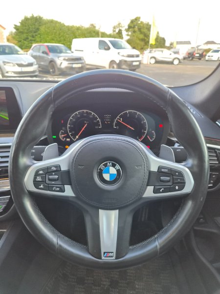 2018 BMW 5-Series - photo 15