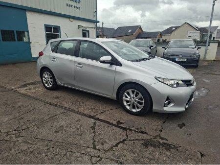 2014 Toyota Auris - photo 3