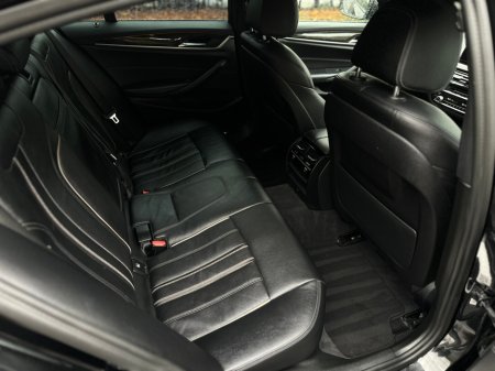 2017 BMW 5-Series - photo 27
