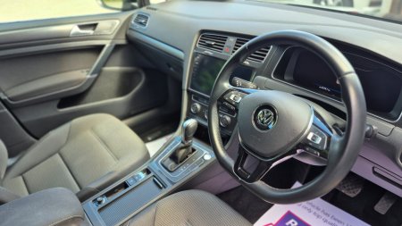 2019 Volkswagen Golf - photo 19