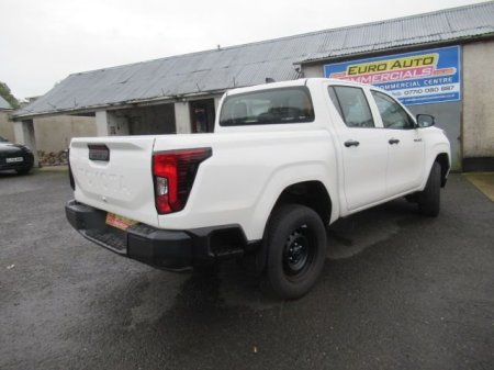2026 Toyota Hilux - photo 10