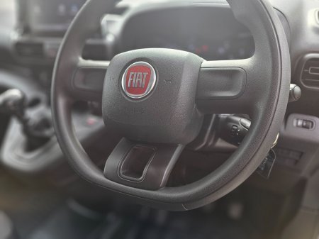 2023 Fiat Doblo - photo 9