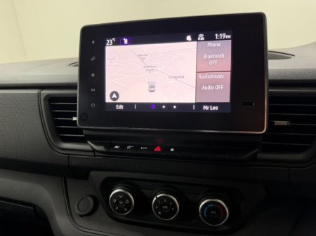 2023 Renault Trafic - photo 13
