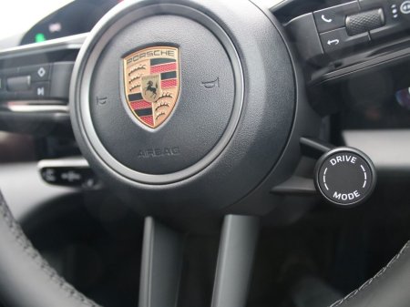 2026 Porsche Taycan - photo 19