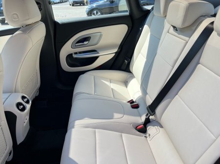 2026 Mercedes-Benz CLA - photo 4