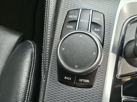 2022 BMW 5-Series - photo 15