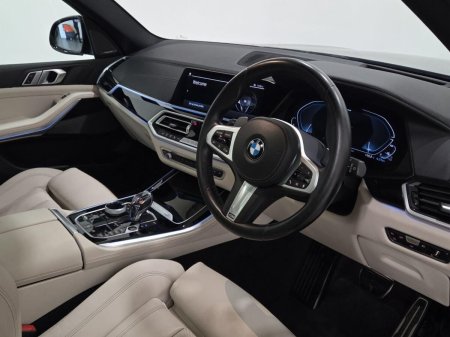 2021 BMW X5 - photo 6