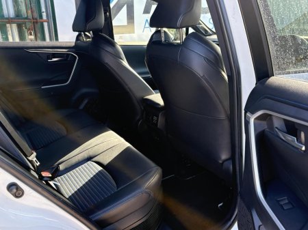 2020 Toyota RAV4 - photo 15