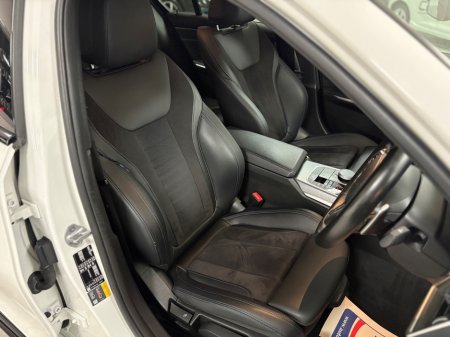 2023 BMW 3-Series - photo 13