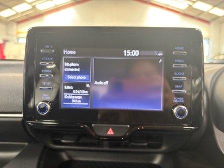 2022 Toyota Yaris - photo 13