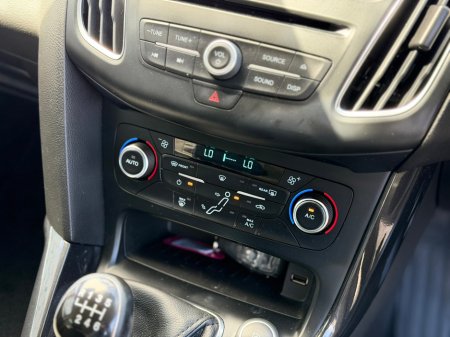 2017 Ford Focus - photo 10