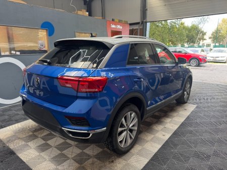 2021 Volkswagen T-Roc - photo 3