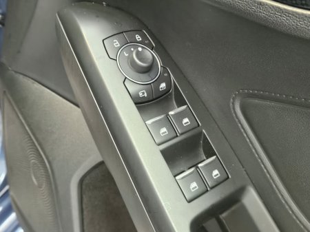 2023 Ford Focus - photo 8