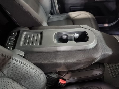 2026 Land Rover Defender - photo 26