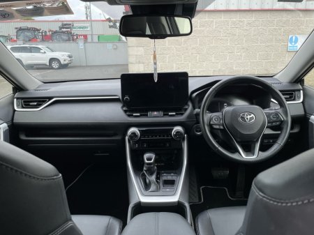 2025 Toyota RAV4 - photo 8
