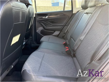 2025 Volkswagen Tiguan - photo 14