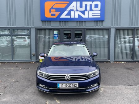 2019 Volkswagen Passat - photo 2