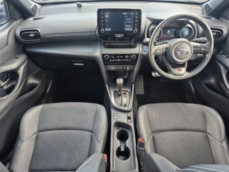 2023 Toyota Yaris Cross - photo 2