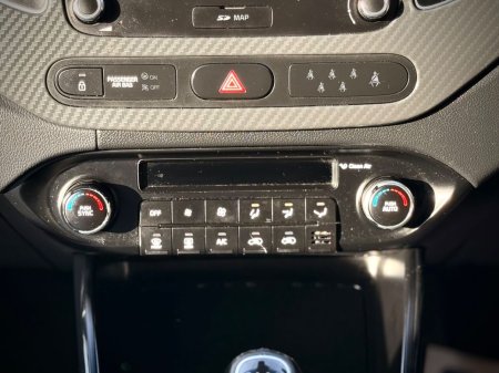 2017 Kia Carens - photo 16