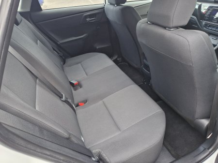 2016 Toyota Auris - photo 12