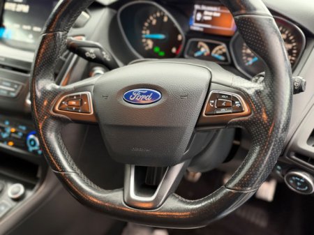 2017 Ford Focus - photo 8