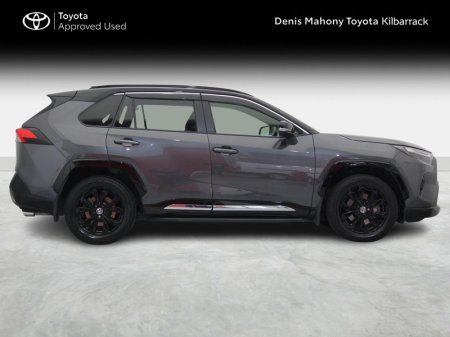 2025 Toyota RAV4 - photo 3