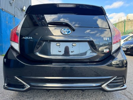 2015 Toyota Aqua - photo 4