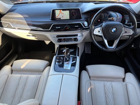 2018 BMW 7-Series - photo 2