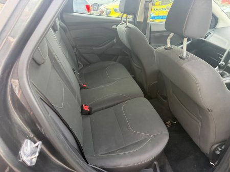 2017 Ford Focus - photo 15
