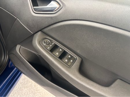 2025 Renault Clio - photo 11