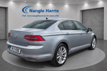 2018 Volkswagen Passat - photo 5