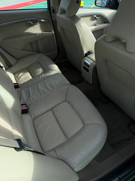 2012 Volvo 80 Series - photo 9