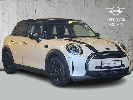 2024 Mini Cooper 5-Door Cooper Classic