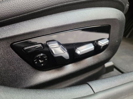 2023 BMW 5-Series - photo 12