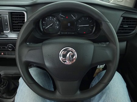 2023 Vauxhall Vivaro - photo 12