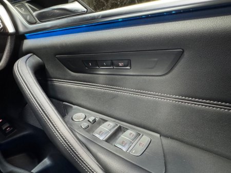 2021 BMW 5-Series - photo 25